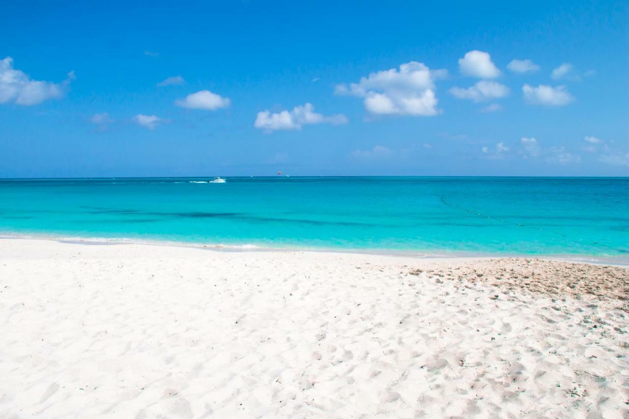 Island Club Turks & Grace Bay Place Extérieur photo